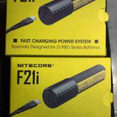 NITECORE F21i 2 в 1 Power Bank + З/У 21324
